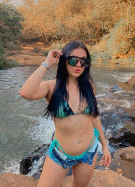 julia - putinha safada do privacy #RazaTalN